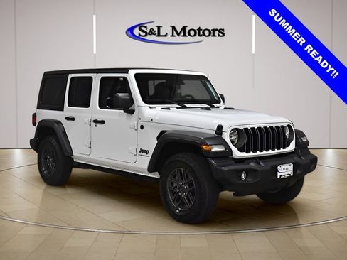 Used 2025 Jeep Wrangler Unlimited Sport AWD/4WD image 1