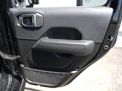 Used 2025 Jeep Wrangler Unlimited Sahara w/ Safety Group AWD/4WD image 37