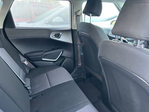 Used 2024 Kia Soul LX w/ Option Group 015 FWD image 10