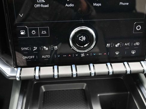 New 2026 GMC Acadia AT4 w/ Luxury Package image 19