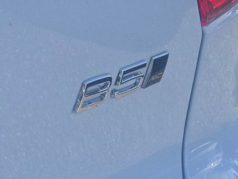 New 2026 Volvo XC40 B5 Plus w/ Protection Package Premier image 9