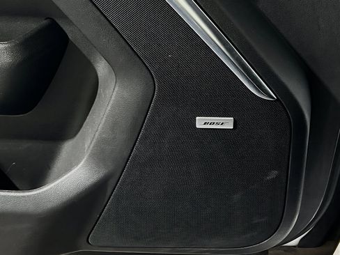 Used 2024 GMC Yukon Denali RWD image 15