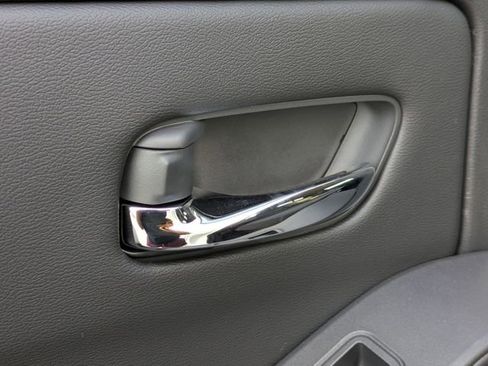 New 2026 Nissan Frontier SV w/ SV Convenience Package image 26