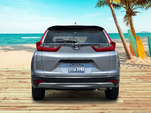 Used 2018 Honda CR-V LX image 5