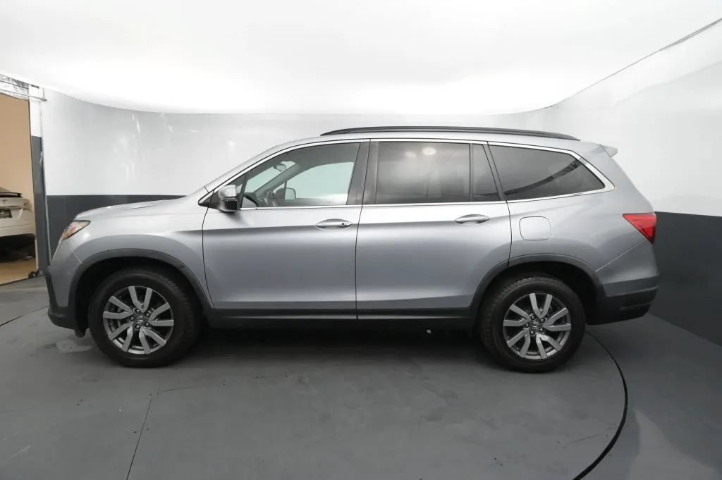 Used 2020 Honda Pilot EX image 2