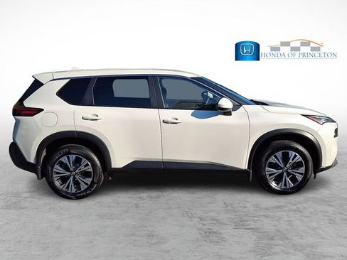Used 2023 Nissan Rogue SV AWD/4WD image 7