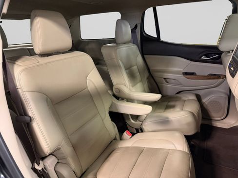 Used 2017 GMC Acadia Denali w/ Technology Package FWD image 23