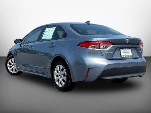 Used 2024 Toyota Corolla LE FWD image 4