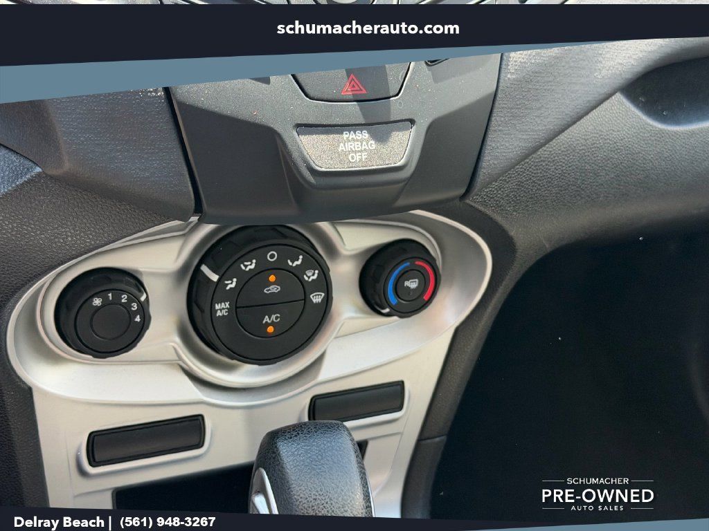 Used 2019 Ford Fiesta SE FWD image 22