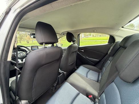 Used 2017 Toyota Yaris iA FWD image 14