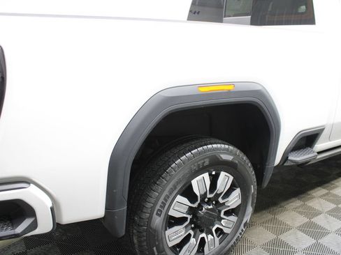 Used 2025 GMC Sierra 3500 Denali w/ Denali Reserve Package AWD/4WD image 38