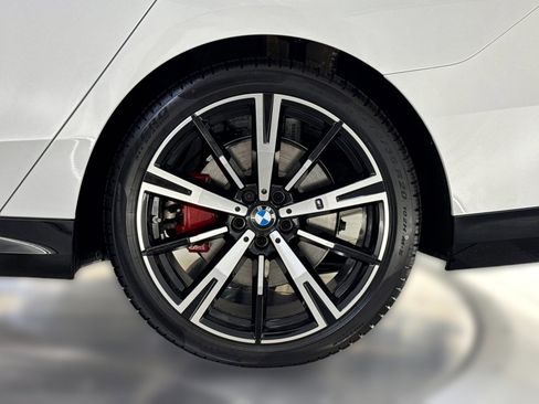 New 2026 BMW 540i xDrive w/ M Sport Package AWD/4WD image 11