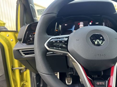 Used 2022 Volkswagen GTI Autobahn image 16