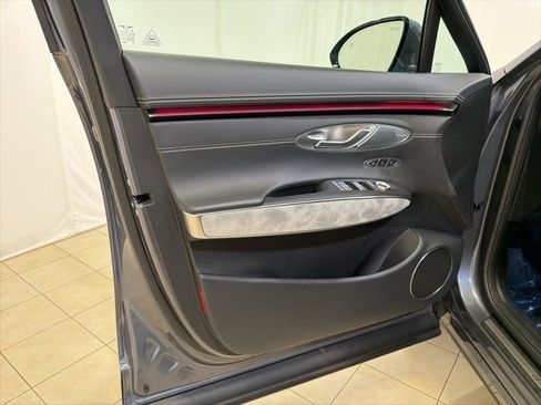 Used 2026 Genesis Electrified GV70 Prestige image 9