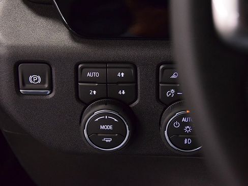 New 2026 Chevrolet Silverado 2500 LT image 25