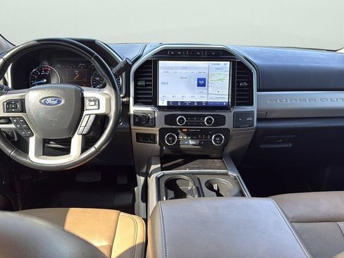 Used 2022 Ford F250 Lariat w/ Lariat Ultimate Package AWD/4WD image 22