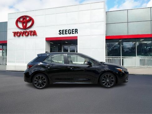 Used 2023 Toyota Corolla XSE FWD image 2