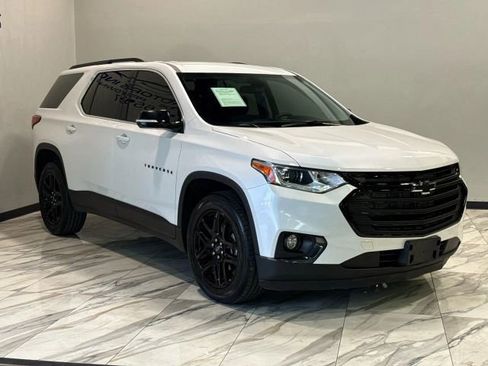 Used 2020 Chevrolet Traverse LT image 4