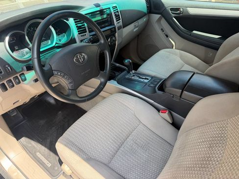 Used 2008 Toyota 4Runner SR5 AWD/4WD image 2
