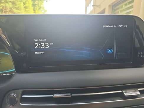 Certified 2025 Hyundai Palisade SE AWD/4WD image 19