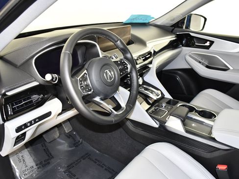 Used 2024 Acura MDX SH-AWD w/ Technology Package image 37