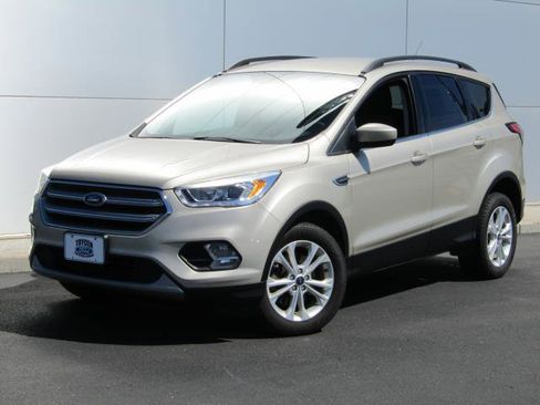 Certified 2017 Ford Escape SE w/ Equipment Group 201A AWD/4WD image 26