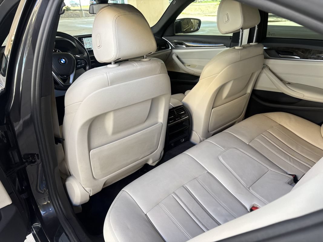 Used 2018 BMW 530i w/ Premium Package RWD image 19