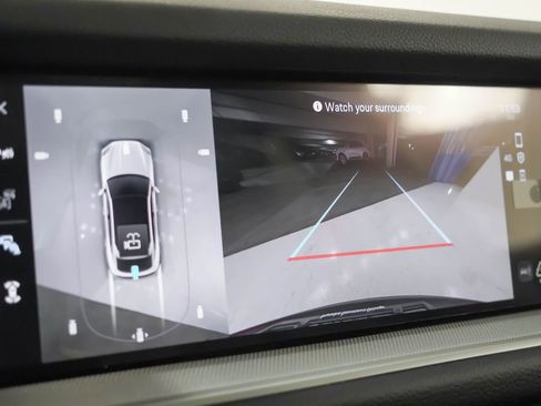 Used 2025 Porsche Cayenne Coupe AWD/4WD image 31