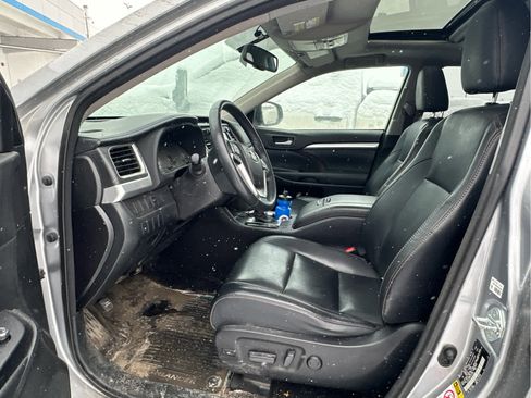 Used 2015 Toyota Highlander XLE image 5