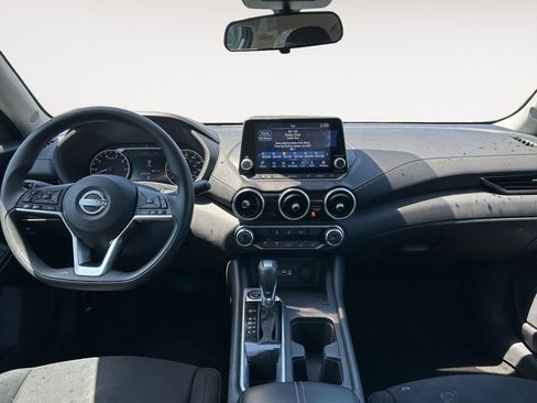Used 2024 Nissan Sentra SV FWD image 10