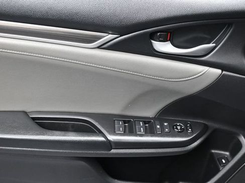 Used 2021 Honda Civic EX-L image 9