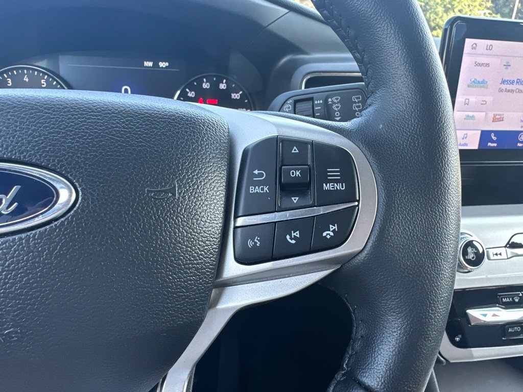 Used 2024 Ford Explorer XLT w/ Equipment Group 202A AWD/4WD image 23