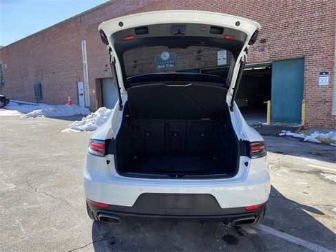 Used 2021 Porsche Macan image 29