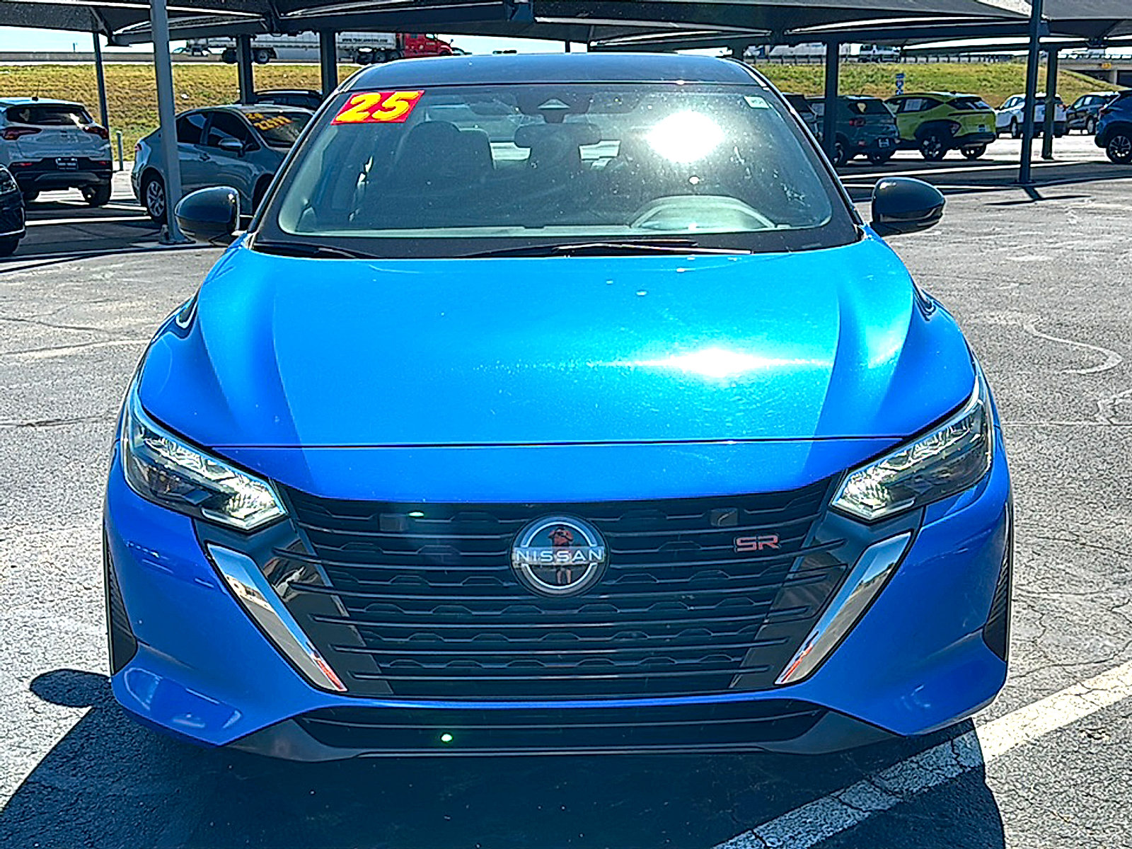Used 2025 Nissan Sentra SR FWD image 11