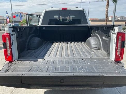 Used 2025 Ford F350 Lariat w/ Lariat Ultimate Package AWD/4WD image 24