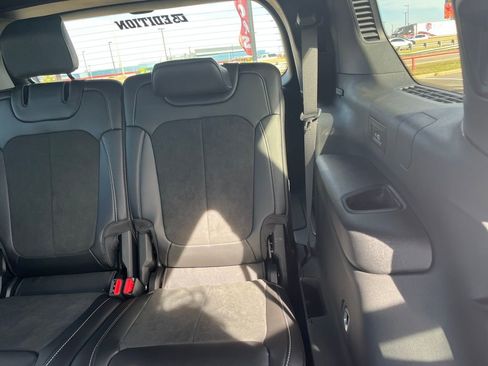 New 2025 Jeep Grand Cherokee L Altitude image 26