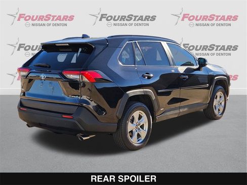 Used 2021 Toyota RAV4 XLE image 4