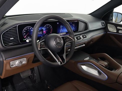 Used 2024 Mercedes-Benz GLE 350 4MATIC image 7