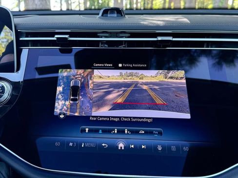 Used 2025 Mercedes-Benz E 350 Sedan image 4