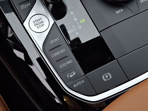 Used 2024 BMW X3 xDrive30i w/ Premium Package w/ZPA image 27