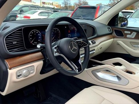 Used 2025 Mercedes-Benz GLE 350 4MATIC image 14