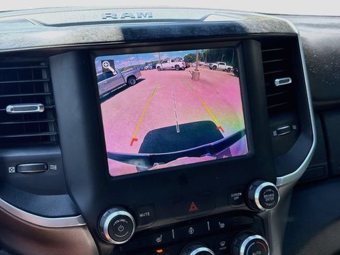 Used 2019 RAM 1500 Big Horn AWD/4WD image 14