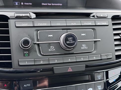 Used 2017 Honda Accord Sport image 17