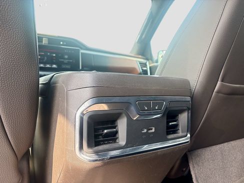 Used 2022 GMC Sierra 1500 Denali w/ Denali Reserve Package AWD/4WD image 26
