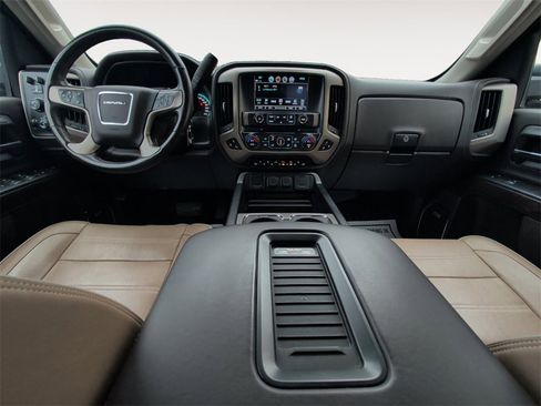 Used 2017 GMC Sierra 1500 Denali image 10