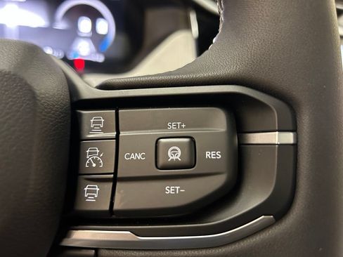 New 2026 Jeep Cherokee Overland w/ Advanced Pro Tech Group AWD/4WD image 22