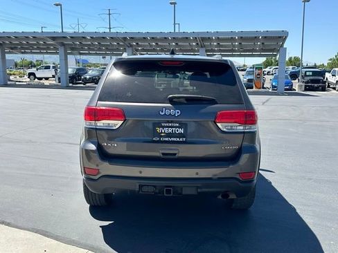 Used 2019 Jeep Grand Cherokee Laredo AWD/4WD image 5