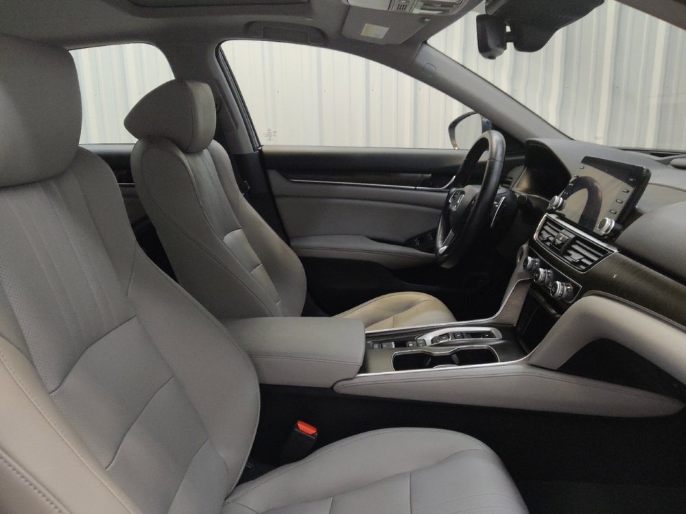 Used 2020 Honda Accord Touring image 21