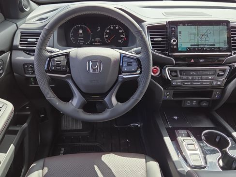 New 2026 Honda Ridgeline Black Edition image 13