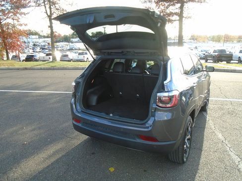 Certified 2024 Jeep Compass Limited w/ Sun and Sound Group image 19